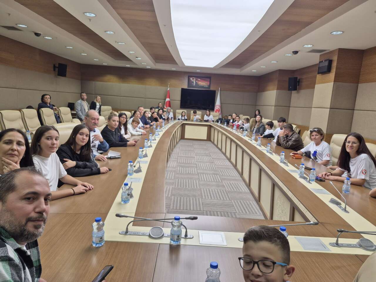 Cumhuriyet'in Çocuklarıyla Anıtkabir ve Meclis’e Anlamlı Ziyaret 8